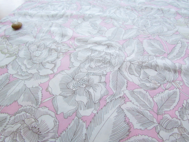LIBERTY タナローン 2010＊春夏 August Rose