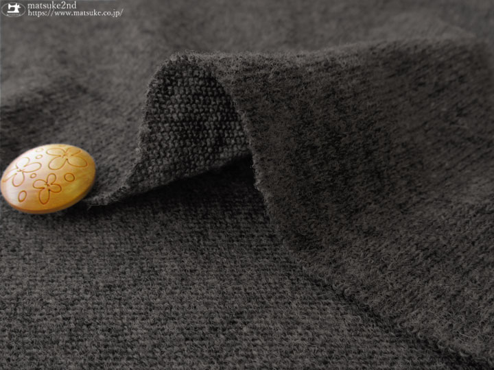 綿/シルク混 シルクスフレ天竺ニットやや薄ソフト カーキ16m最終 吸湿発熱、ウォッシャブル、抗ピリング、シルク混、3シーズン着用可能